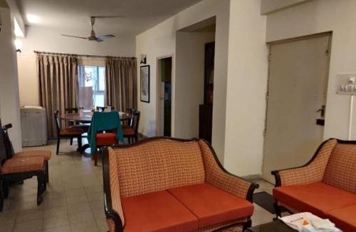 Chinar Park Casa | Lovely couple friendly guest house