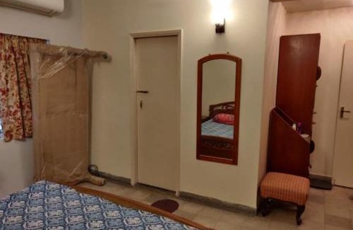 Chinar Park Casa | Lovely couple friendly guest house
