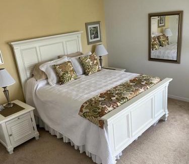 New Smyrna Beach Apartamento | Lovely & Cozy 3 bedroom with pool
