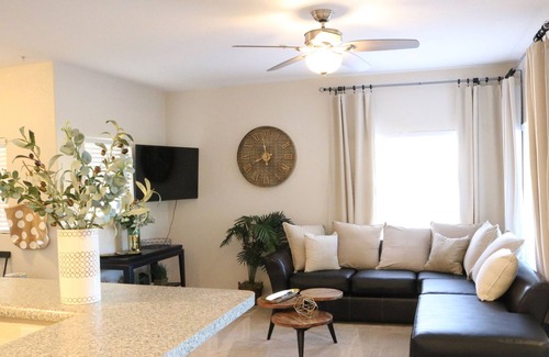 Arrowhead Ranch Condominio | LOVELY & COZY CONDO IN GLENDALE, AZ - GATED COMMUNITY