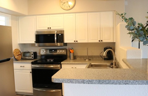 Arrowhead Ranch Condominio | LOVELY & COZY CONDO IN GLENDALE, AZ - GATED COMMUNITY