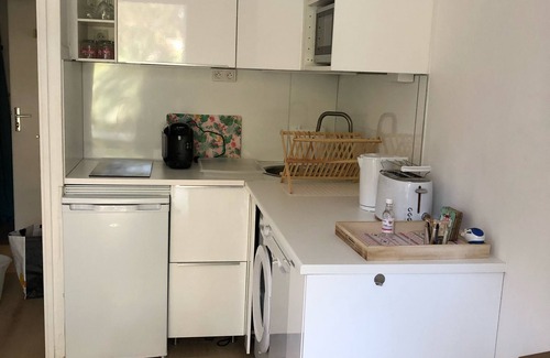 Sete Apartamento | Bonito estudio reformado en planta baja en residencia con piscina a 500mdelamer