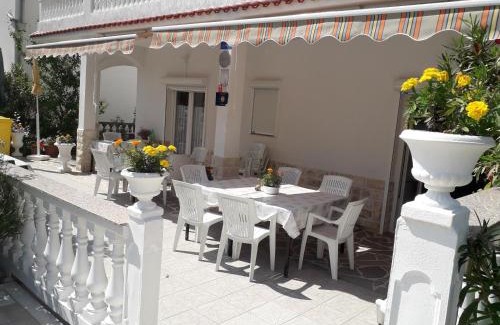 Palit Apartamento | Lovely Daisy apartment