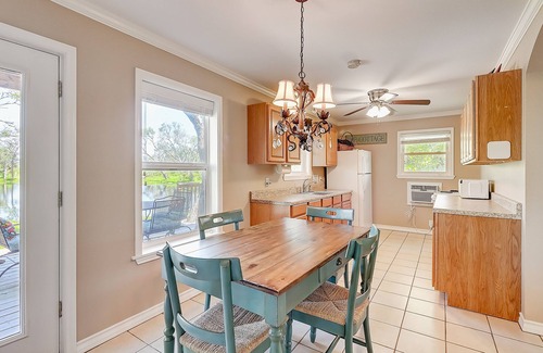 Rockport Casa | Lovely dog-friendly waterfront home with firepit, grill, balcony, & washer/dryer