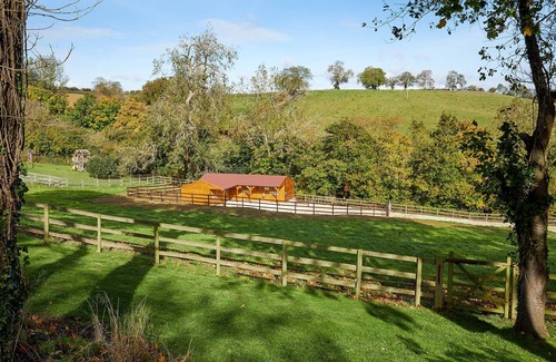 Sibford Gower Casa | Lovely Double room Barn Conversion in the Cotswolds with the option of Stables