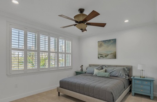 Tarpon River Casa | Lovely Downtown townhouse w/hot tub spa, 10 min from the beach!