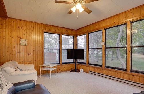 Eau Claire Casa | Lovely Eau Claire Home w/ Backyard!