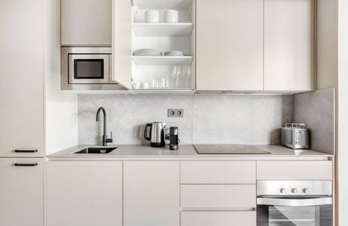 El Putget i Farro Apartamento | Lovely El Putxet i el Farró 1BR w/ Terrace, by Blueground