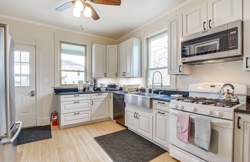 Elkhart Lake Apartamento | Lovely Elkhart Lake Apartment - Walk to Town!
