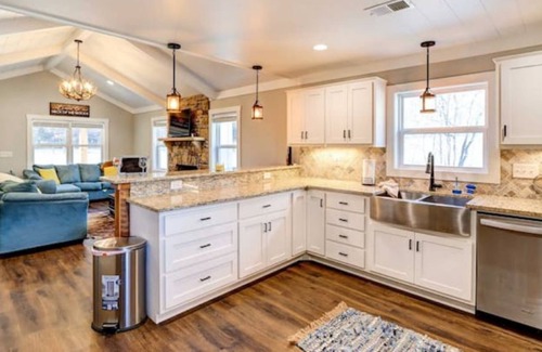 Ellijay Casa | Lovely Ellijay Home with a Cabin feel and Beautiful views