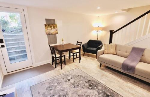 Near Northeast Apartamento | Lovely English Basement Apartment in Washington DC