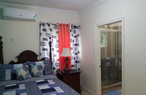 Mammee Bay Apartamento | Lovely Ensuite Getaway with Pool