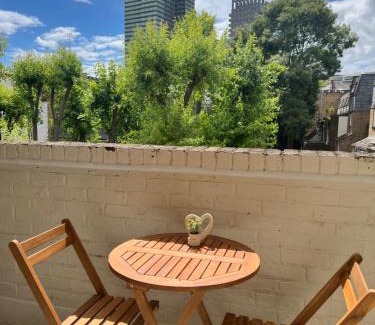 Euston Apartamento | Lovely Entire Flat with Private Balcony in Euston-Central London