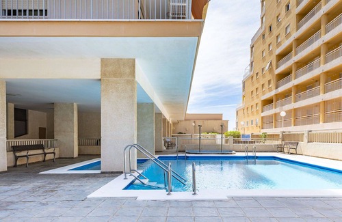 Oropesa del Mar Apartamento | Bonito apartamento para 4 personas con piscina, WIFI, TV, balcón y aparcamiento