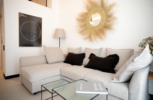 La Roqueta Apartamento | Lovely Exclusivity in Valencia Center