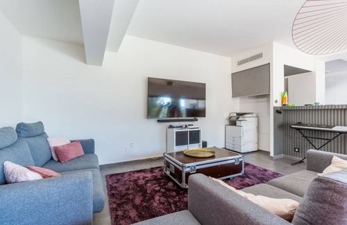 Le Puy-Sainte-Reparade Casa | Lovely House for your holidays. Pool, perfect place to discover famous PROVENCE