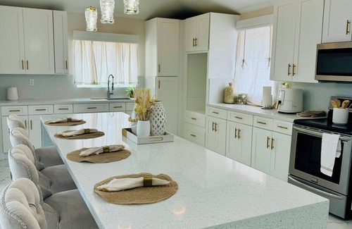 McAllen Casa | Lovely fresh happy place