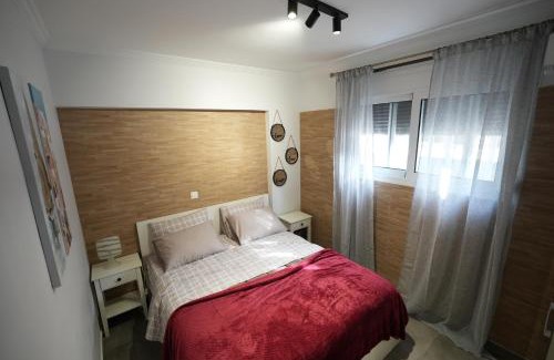 Nea Smirni Apartamento | Lovely Front Garden 2 BDRM Nea Smyrni