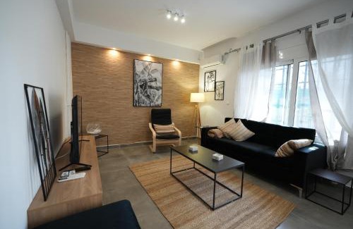 Nea Smirni Apartamento | Lovely Front Garden 2 BDRM Nea Smyrni