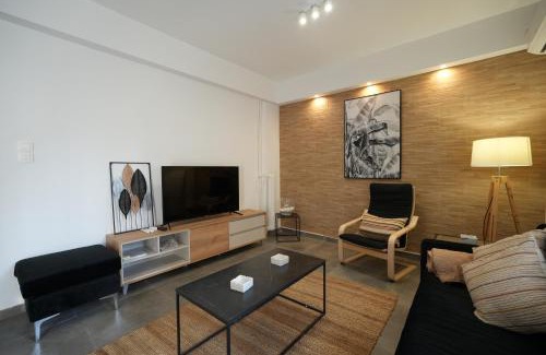 Nea Smirni Apartamento | Lovely Front Garden 2 BDRM Nea Smyrni