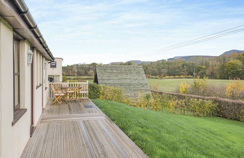 Llanfihangel Tal-y-llyn Cabaña | 2 bedroom accommodation in Brecon, Near Hay-on-Wye