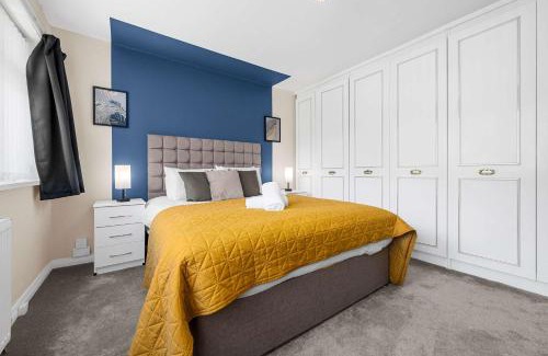 Cheadle Casa | Lovely Greater MCR Family Home by City SuperHost