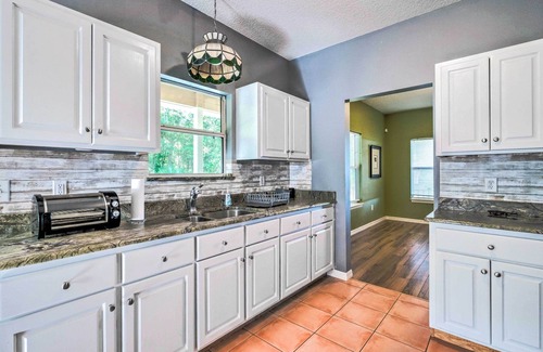 Edgar Casa | Lovely Hawthorne Home w/ Private Boat Dock!