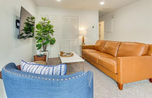 Druid Hills Apartamento | Lovely Hendersonville Apt with Deck 1 Mi to Main St
