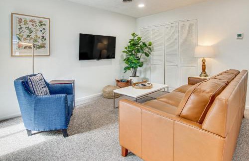 Druid Hills Apartamento | Lovely Hendersonville Apt with Deck 1 Mi to Main St