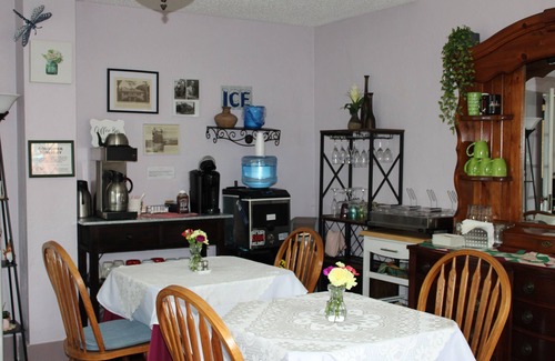 Daytona Beach Casa | Lovely Historic home in the heart of Daytona Beach. Close to everything!