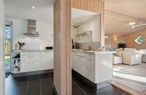 Nordost Casa | Lovely holiday home by beach and nature at Lyngså