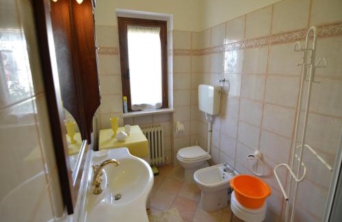 Croce Casa | Lovely Holiday Home in Monte Colombo on Farm