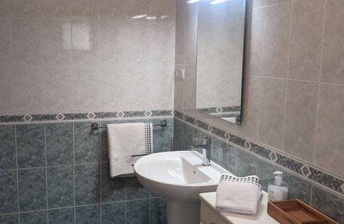Almogia Casa | casa de vacaciones bonita con piscina privada en Almogía