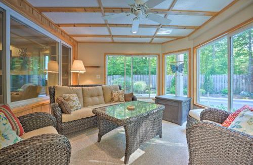 Holland Casa | Lovely Holland Home with 1 Mile to Lake Michigan!