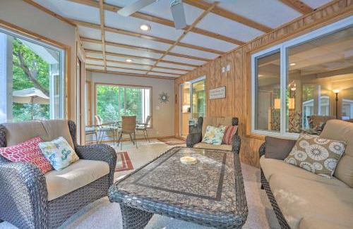 Holland Casa | Lovely Holland Home with 1 Mile to Lake Michigan!