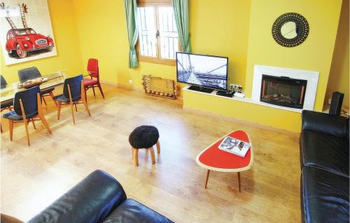 Sant Cebria de Vallalta Casa | Lovely Home In St, Cebrià De Vallalta