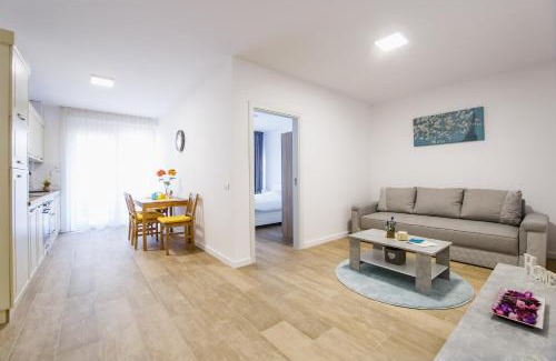 Oradea Apartamento | Lovely Home at West Residence
