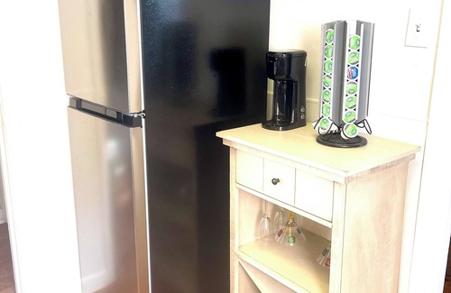 Macon Casa | Lovely home away from home family friendly and 3 minutes from Macon amphitheater