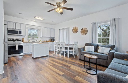 Pass Christian Casa | Lovely Home! Close to the Beach and Downtown!