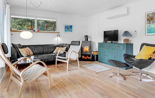 Pedersker Casa | Lovely Home In Aakirkeby With Wifi