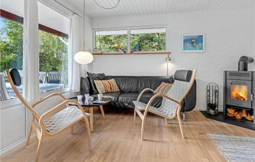 Pedersker Casa | Lovely Home In Aakirkeby With Wifi
