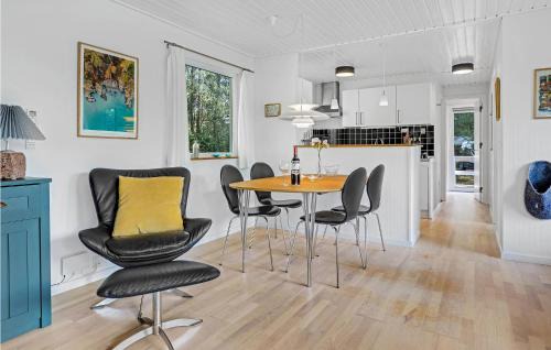 Pedersker Casa | Lovely Home In Aakirkeby With Wifi