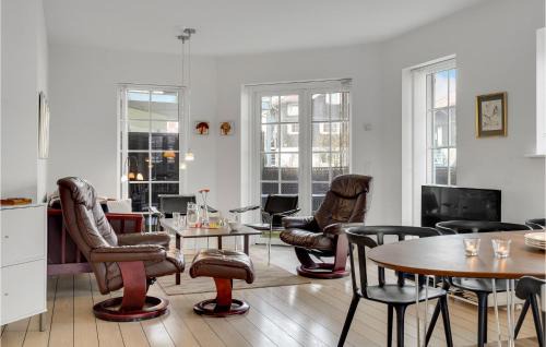 Bogense Casa | Lovely Home In Bogense With Kitchen