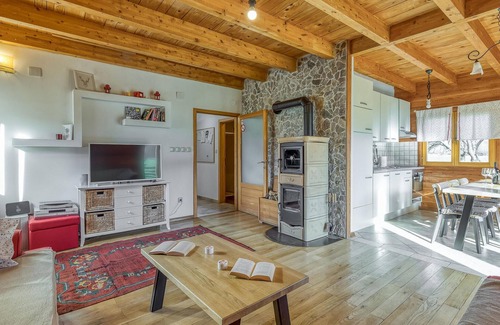 Gospic Casa | Preciosa casa en Buzim con sauna