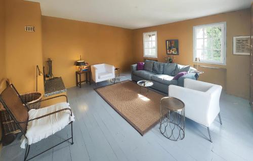 Cabrerolles Casa | Lovely Home In Cabrerolles With Wifi