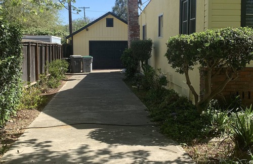Clarksburg Casa | Lovely Home in Clarksburg*Sleeps 6*Walk to Winery