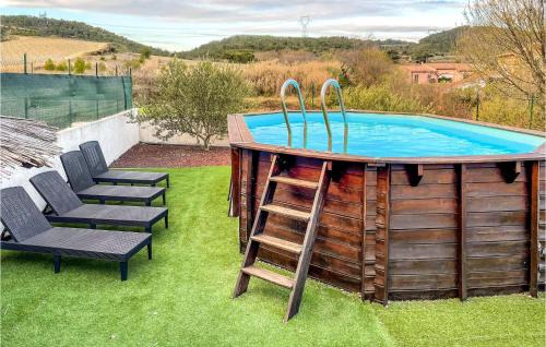 Cruzy Casa | Lovely Home In Cruzy With Kitchen