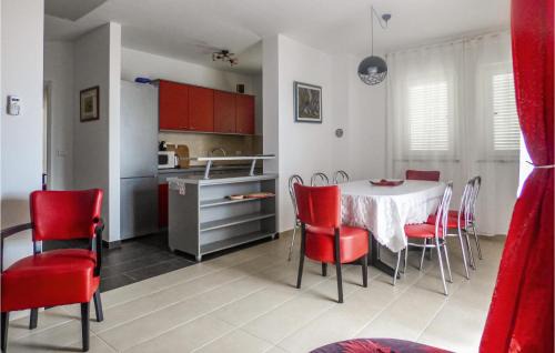 Crveni Vrh Casa | Lovely Home In Crveni Vrh With Wifi