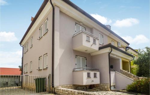 Crveni Vrh Casa | Lovely Home In Crveni Vrh With Wifi