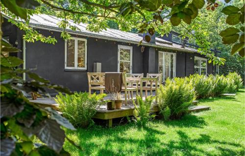 Hoeve Strand Casa | Lovely Home In Fårevejle With Kitchen